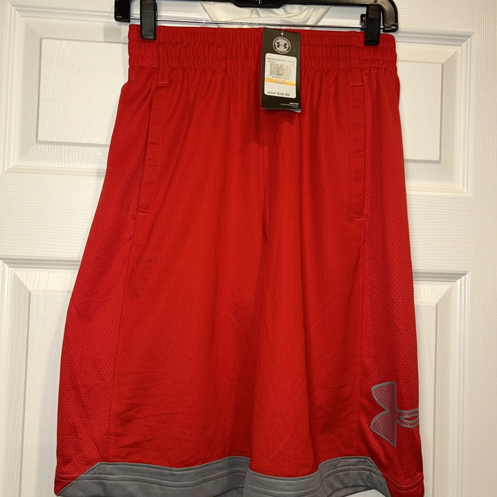 NWT Men's Red And Grey Trim Under Armour Shorts Size S- Brand‎ New With Tags
